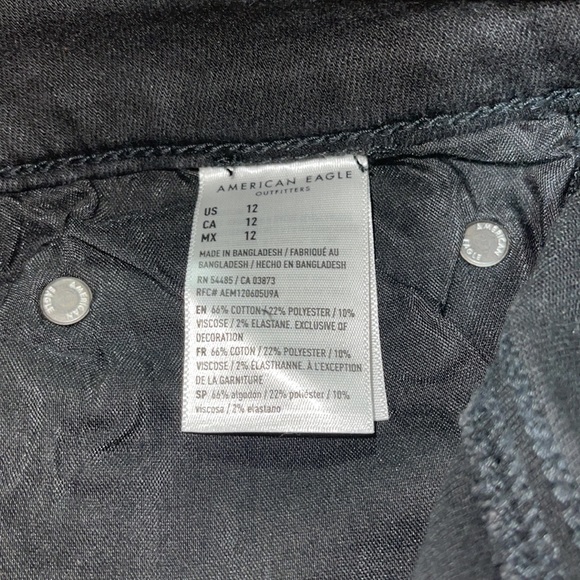 NEW black American Eagle ‘Midi’ jean shorts - Picture 4 of 5